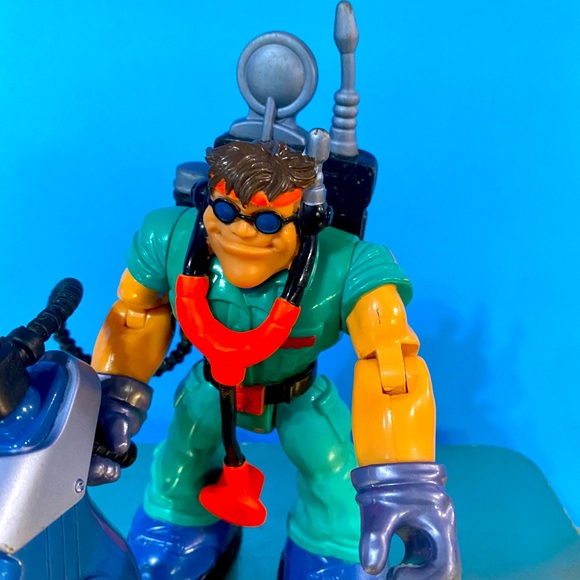 FISHER -PRICE RESUE HEROES OPTIC FORCE MATT MEDIC Action Figure MATTEL 7” - Picture 3 of 9